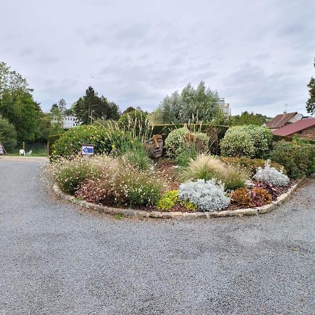 Camping Le Brochet Péronne Exterior photo