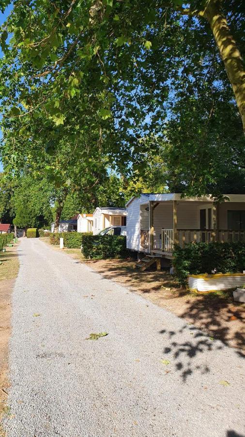 Camping Le Brochet Hotel Péronne Exterior photo